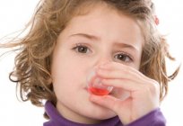 Was ist durch eine Adenovirus-Infektion bei einem Kind gekennzeichnet?
