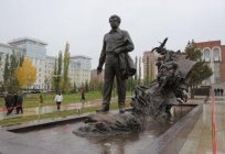 Мустай Карімов: біографія і творчість
