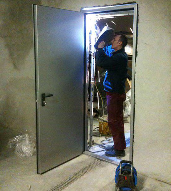 installation of fire doors do I need a license