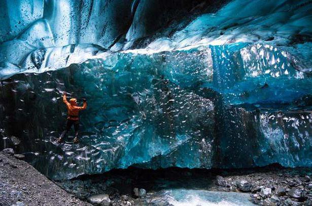 glaciology is the science of studying