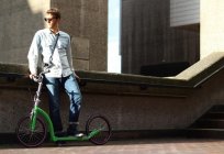 Scooter with inflatable wheels: advantages, disadvantages and characteristics of choice