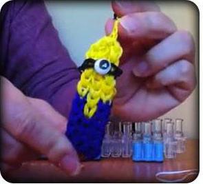how to weave rubber band action figure minion