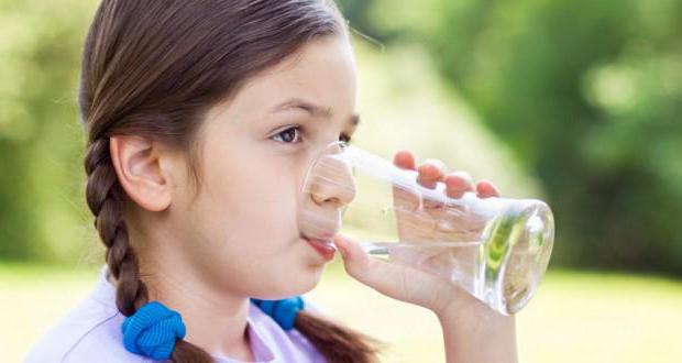 why the child is drinking a lot of water