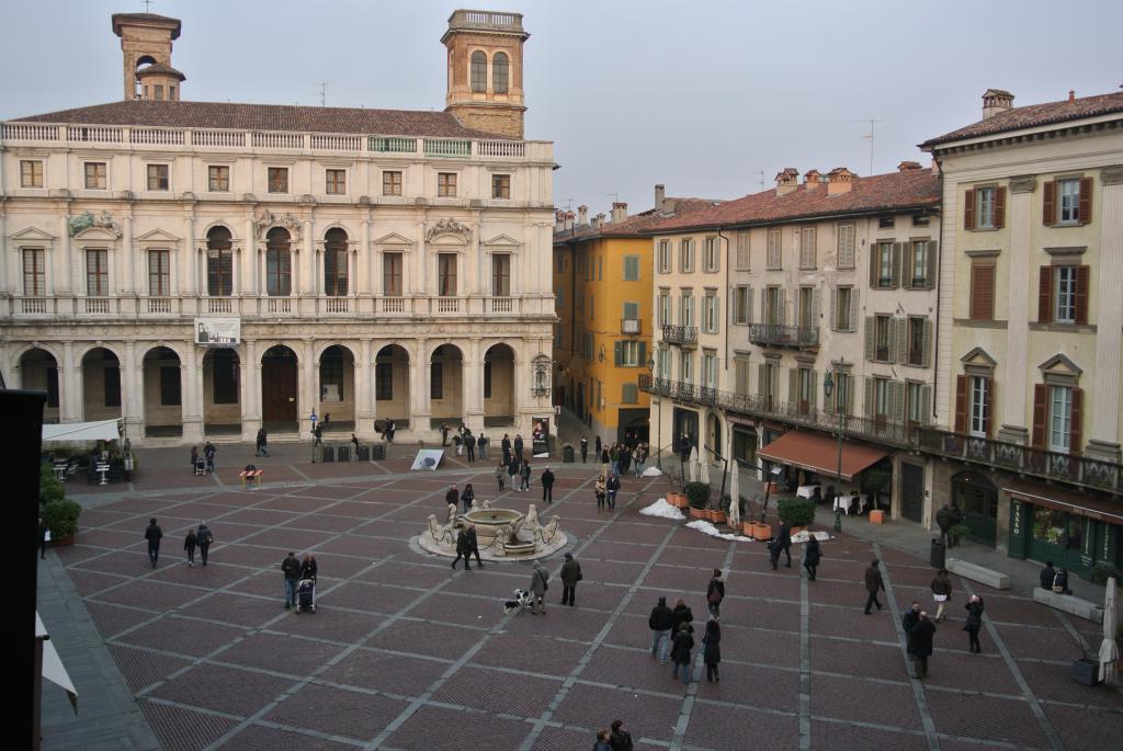 piazza Vieja