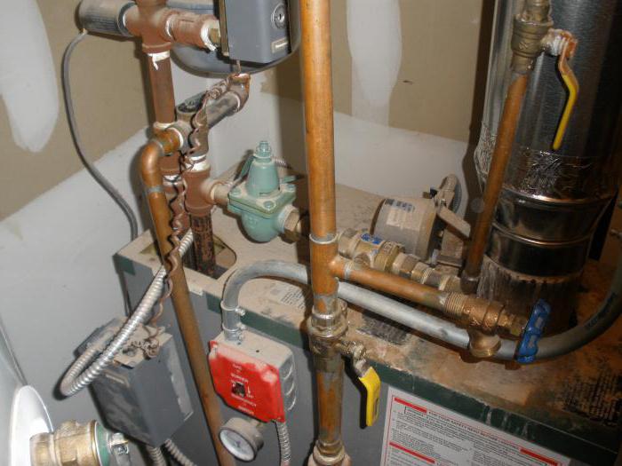 安装一个循环的泵的供暖系统