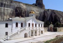 सेंट क्लेमेंट Inkerman गुफा मठ: विवरण, इतिहास, स्थान और दिलचस्प तथ्यों