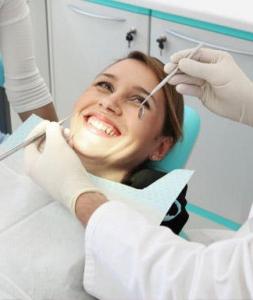 a remoção dos dentes sob anestesia