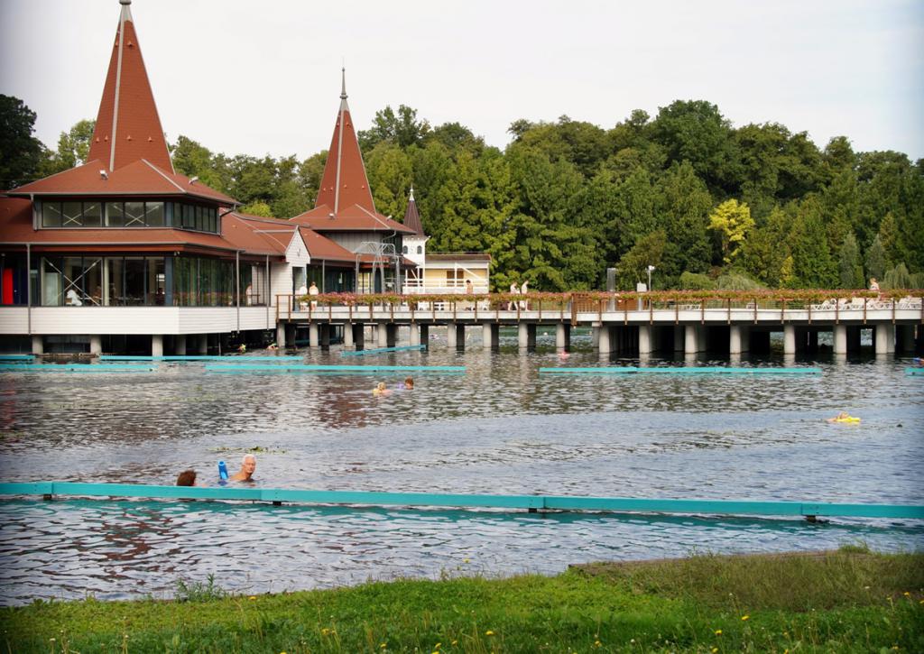 موسم السباحة في هنغاريا