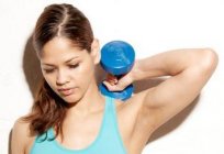 How to build a girl hands? How quickly and beautifully to pump his hands on the girl dumbbells