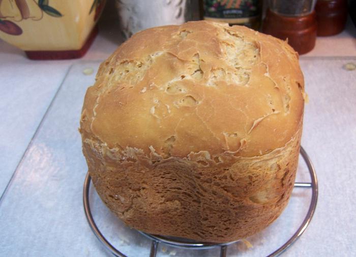 normal weißes Brot im Brotbackautomat