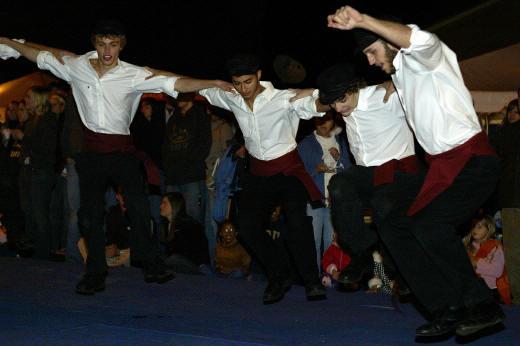 el griego popular de la danza