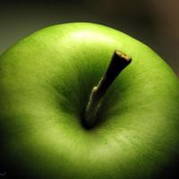 kompozisyon yeşil elma