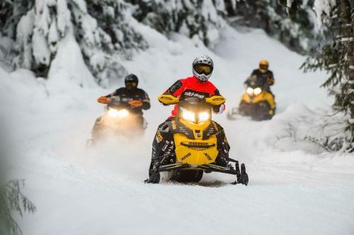 characteristics of a snowmobile