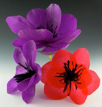 flowers from corrugated paper with a simple