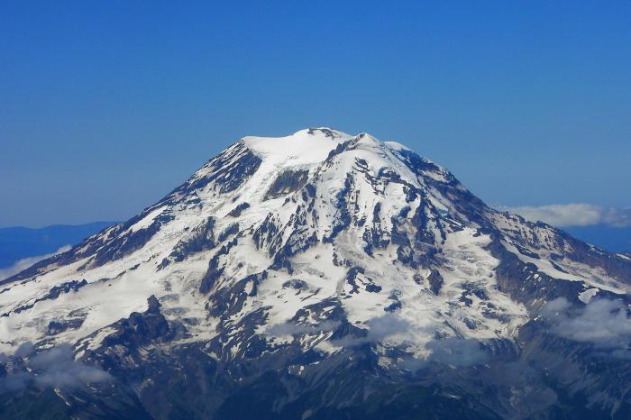 雷尼尔山