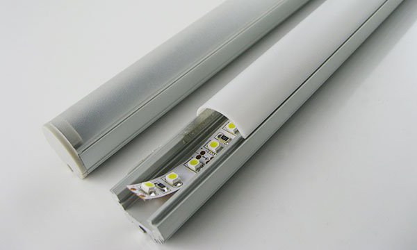 Profile with diffuser for led strip