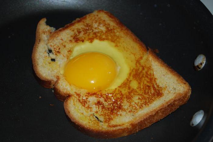 scrambled eggs French photo
