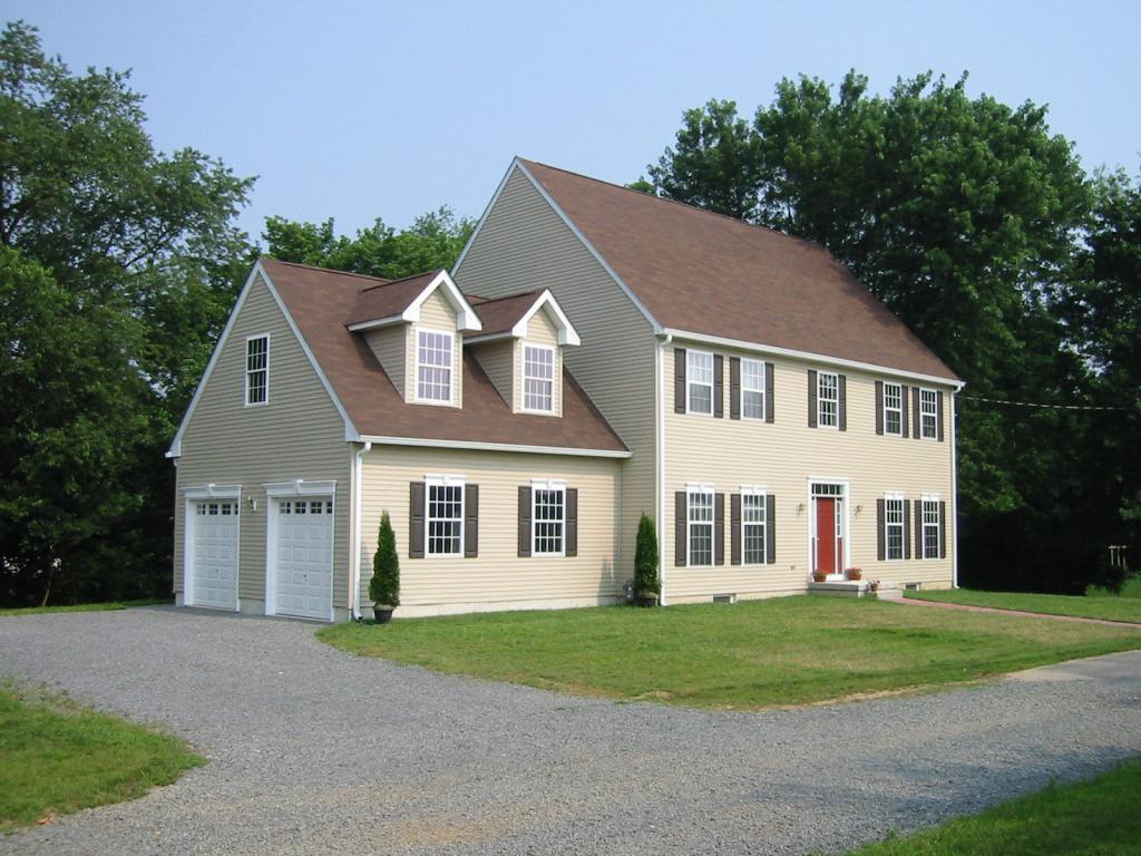 house with two garages