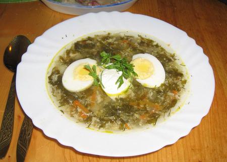soup of sorrel with an egg