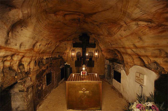 псково печерский успен монастырь