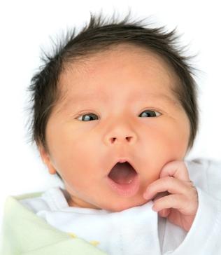 hiccups in newborns causes