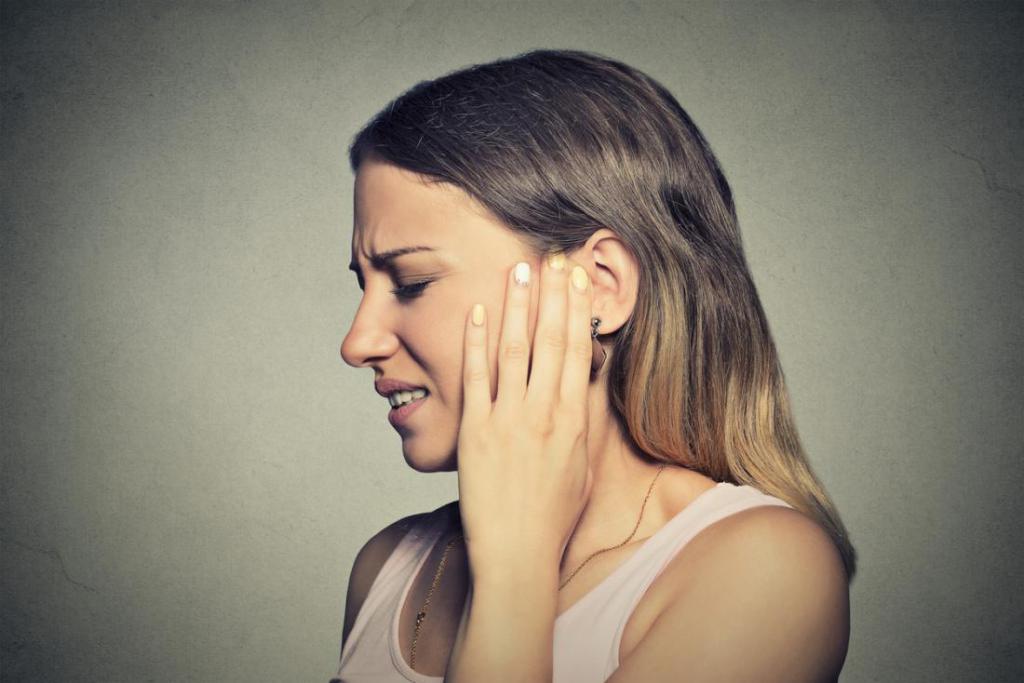 постійний дзвін у вухах причини лікування