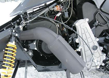 समीक्षा के snowmobile टिक्सी सूइट 250