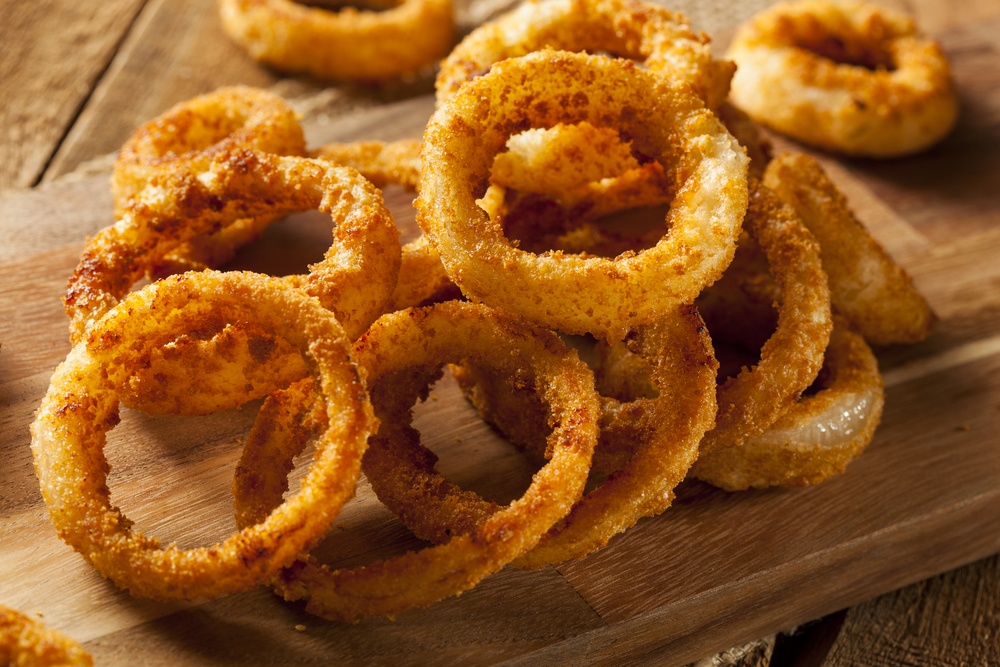 Fried liver to eat with onion rings