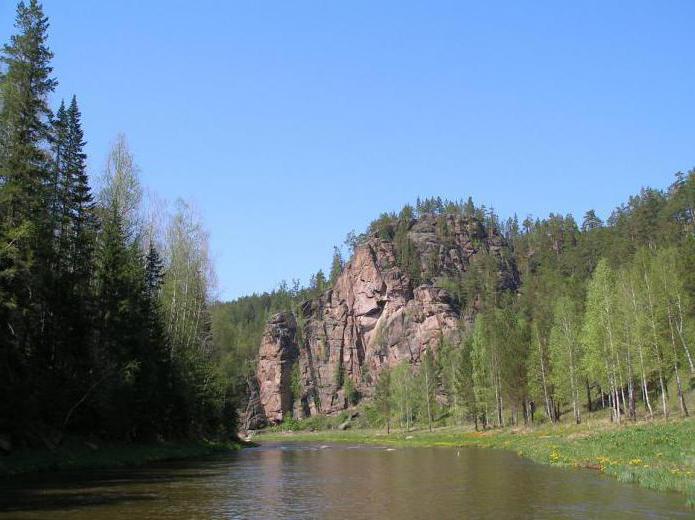 el río de la can en el territorio de krasnoyarsk