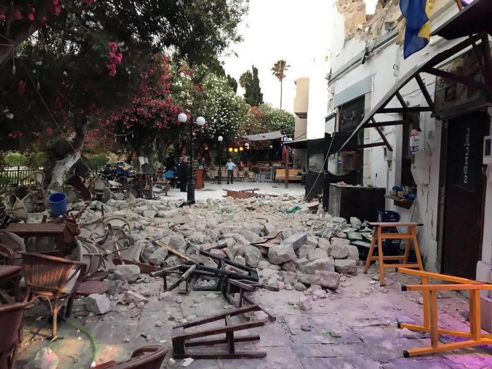 as conseqüências землятрясения na Turquia