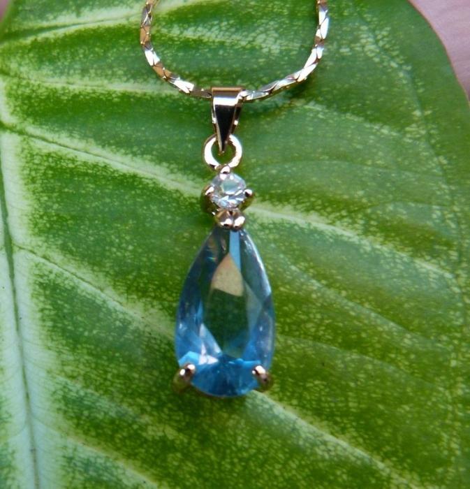 aquamarine is an amulet of sailors and travellers
