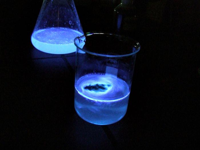 glowing liquid at home