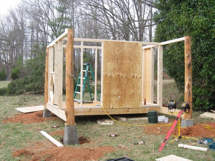  la construcción de la хозблоков para la casa de campo