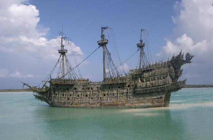 القراصنة جزيرة تورتوجا