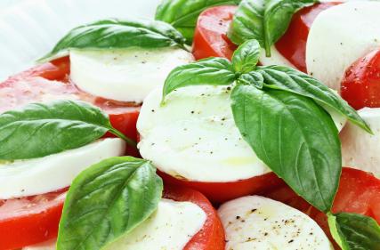tomato salad with Basil