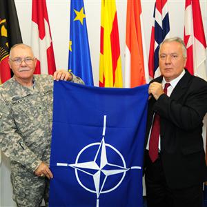 Bayrak, NATO