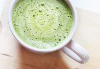 El té verde con leche: el beneficio y el daño, las recetas, los clientes