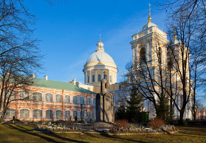 Dreifaltigkeits-Kathedrale des Alexander-Newski-Klosters