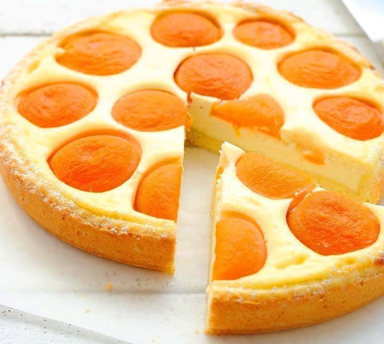 Сирний абрикосовий пиріг
