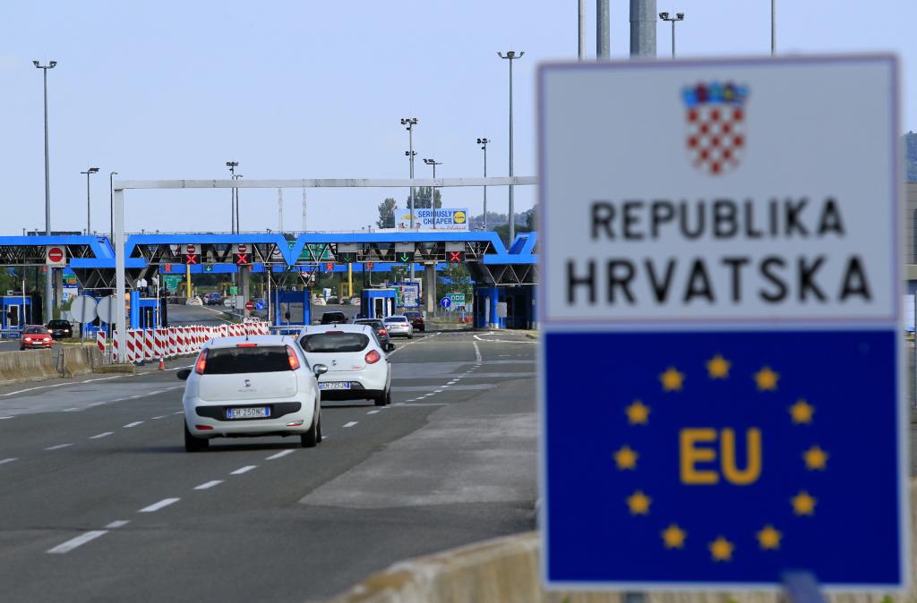 كرواتيا والجبل الأسود هل أحتاج إلى تأشيرة دخول