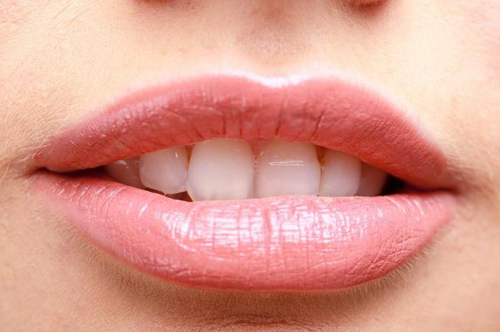 the lips with hyaluronic acid photo