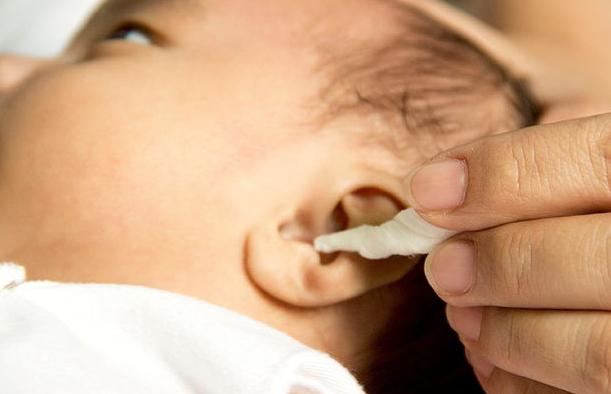 Hygiene der Geschlechtsorgane Neugeborenen Mädchen