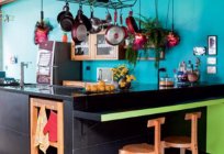 Design Küche in einem Holzhaus: überblick, Besonderheiten des Innenraums und interessante Ideen