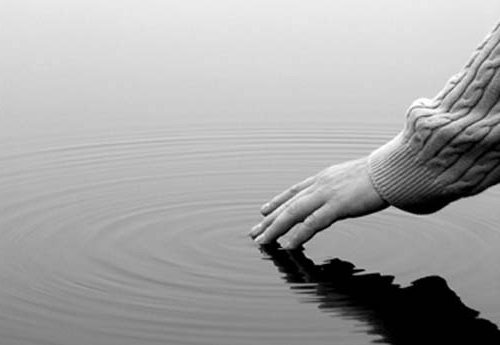 ¿por Qué nuestros dedos de los pies сморщиваются de agua