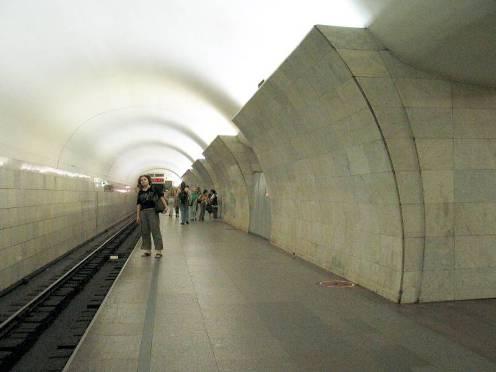  la estación de metro de tverskaya