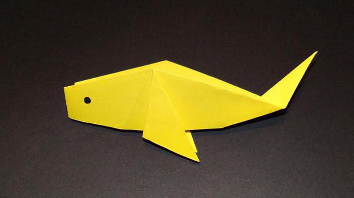 o origami de papel peixe