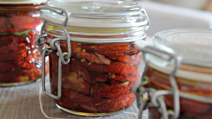 sun dried tomatoes in oil