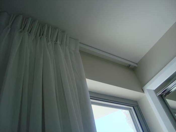 las cortinas de la ventana para las cortinas de la foto de techo