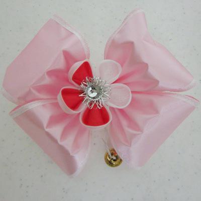 simple bows kanzashi with their hands