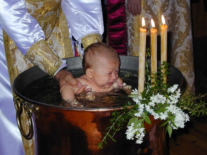 das Sakrament der Taufe Baby